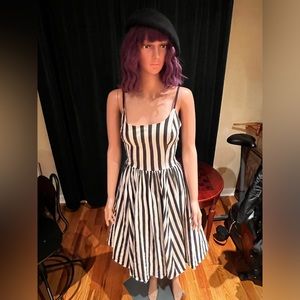 Tatyana peggy retro circle dress b&w striped